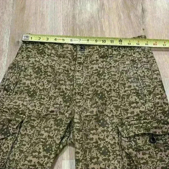 Levi’s camouflage fatigue  cargo shorts - Picture 6 of 6